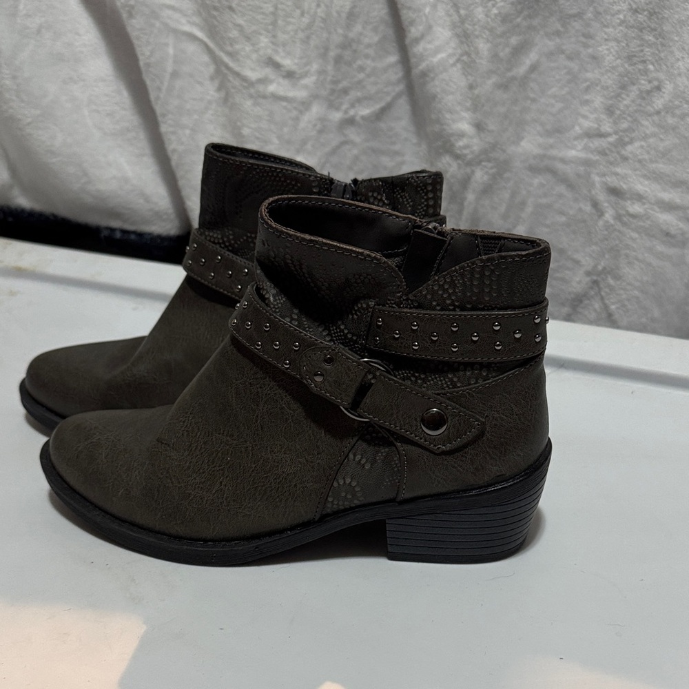 City Streets Women's Ankle Boots - charcoal
